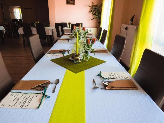 Eckartsberga Hotel Am Markt מראה חיצוני תמונה
