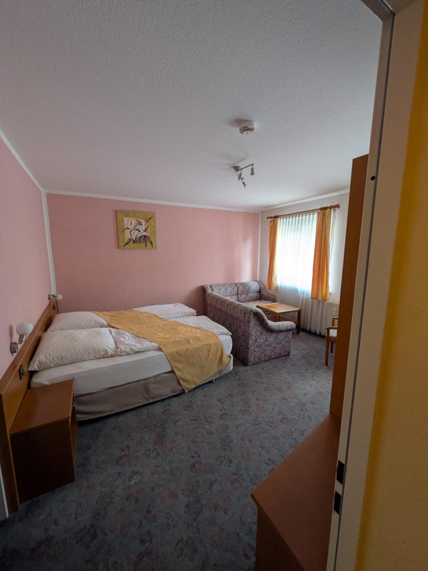 Eckartsberga Hotel Am Markt מראה חיצוני תמונה