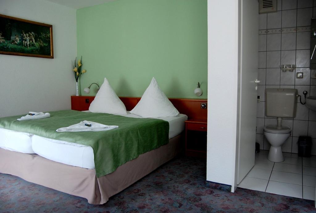 Eckartsberga Hotel Am Markt מראה חיצוני תמונה