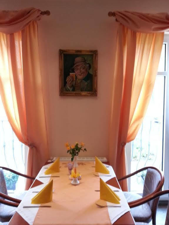 Eckartsberga Hotel Am Markt מראה חיצוני תמונה