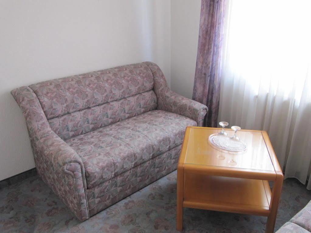 Eckartsberga Hotel Am Markt מראה חיצוני תמונה