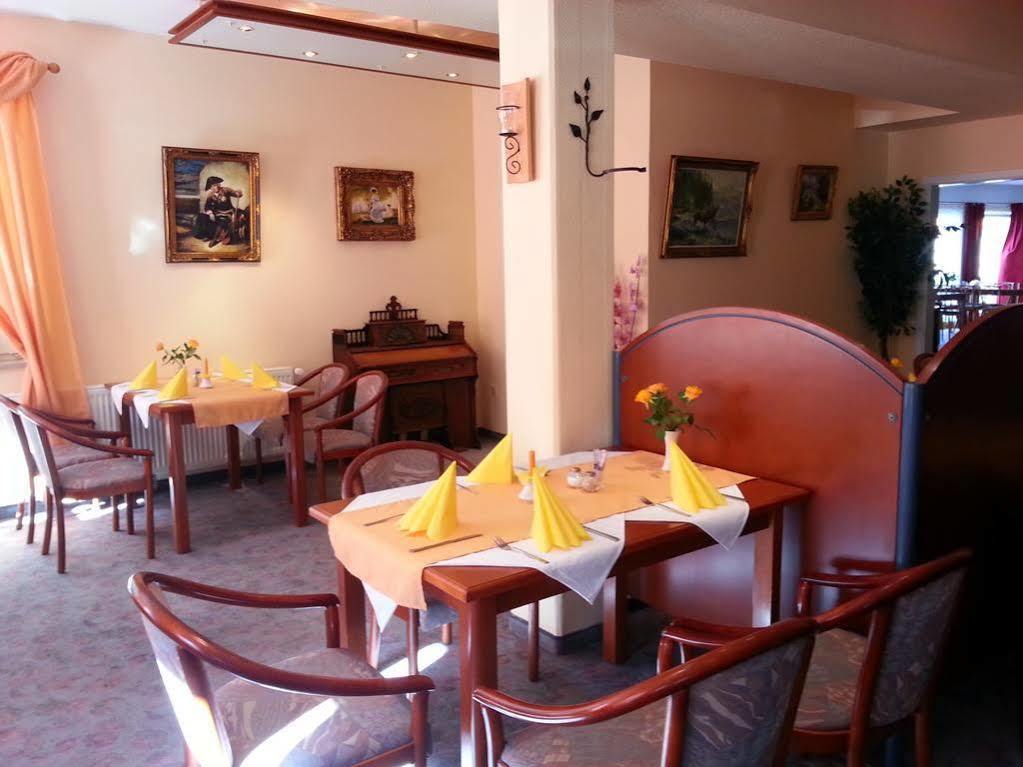 Eckartsberga Hotel Am Markt מראה חיצוני תמונה