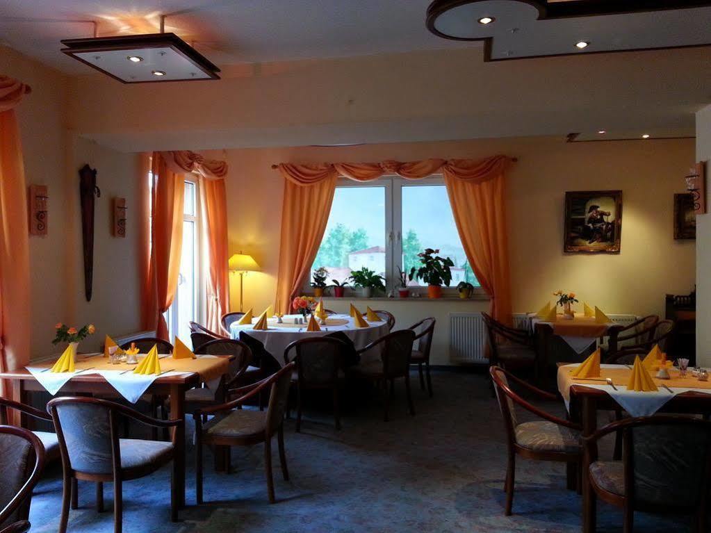Eckartsberga Hotel Am Markt מראה חיצוני תמונה
