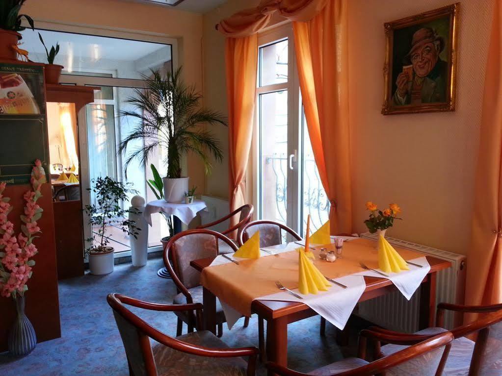Eckartsberga Hotel Am Markt מראה חיצוני תמונה